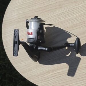 Shakespeare Alpha Spinning Fishing Reel